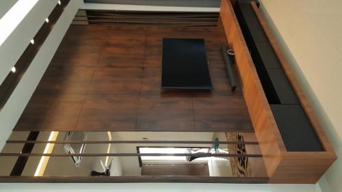 RT Furniture & Renovation - Tv Cabinet 006