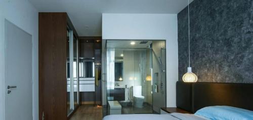 RT Furniture & Renovation - Bed Design 025