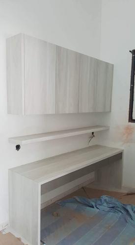 RT Furniture & Renovation - Study Table 010