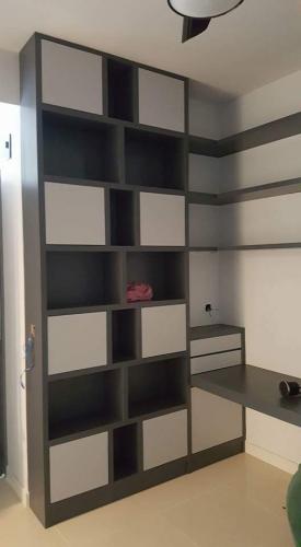 RT Furniture & Renovation - Study Table 009