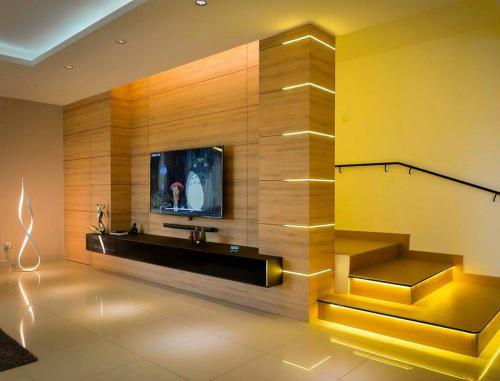 RT Furniture & Renovation - Tv Cabinet 002