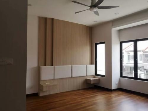 RT Furniture & Renovation - Bed Design 001