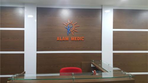 RT Furniture & Renovation - Office 010